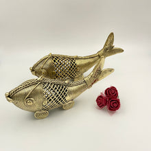 Load image into Gallery viewer, Dhokra metal fish-set of 2
