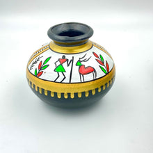 Load image into Gallery viewer, Warli Painted Trio-Black(Set of 3)