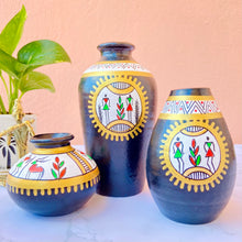 Load image into Gallery viewer, Warli Painted Trio-Black(Set of 3)