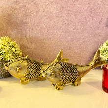 Load image into Gallery viewer, Dhokra metal fish-set of 2