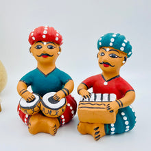 Load image into Gallery viewer, Terracotta Musicians Jugalbandi (Set of 2)