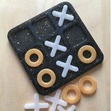 Load image into Gallery viewer, Christmas Gift : Tic-Tac-Toe Black
